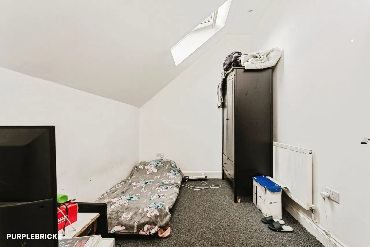 Alexandra Road, London, E6, photo 10