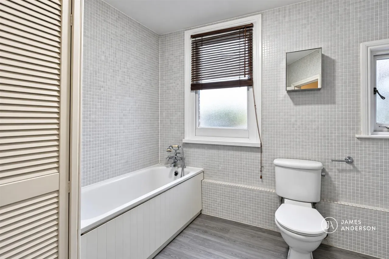 Upper Richmond Road West, London, SW14, photo 6