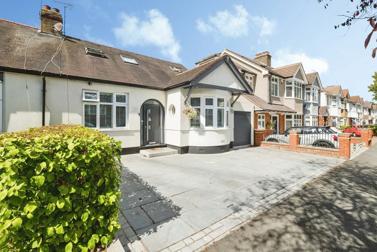 Boscombe Avenue, Hornchurch, RM11, photo 45