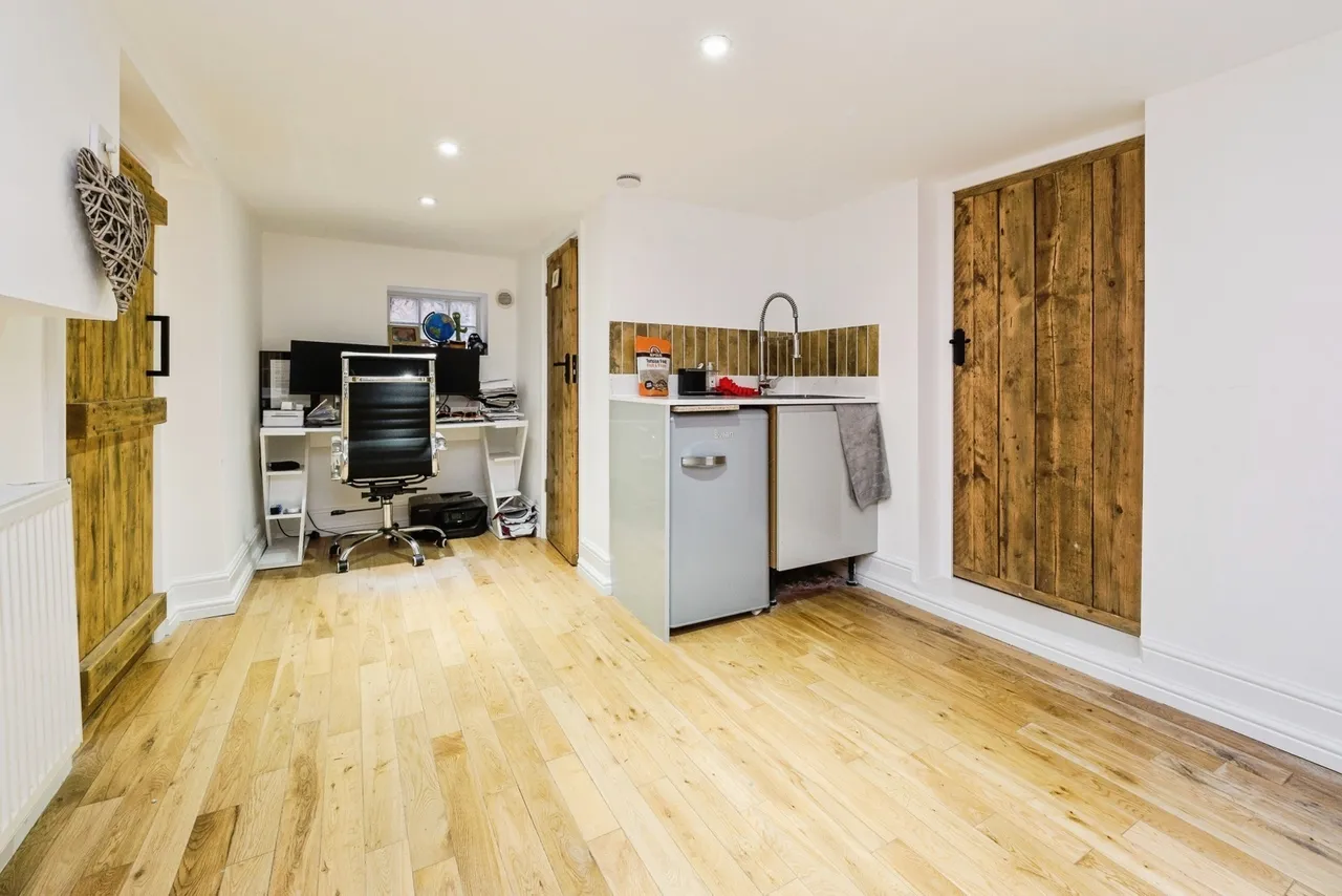 Boscombe Avenue, Hornchurch, RM11, photo 28