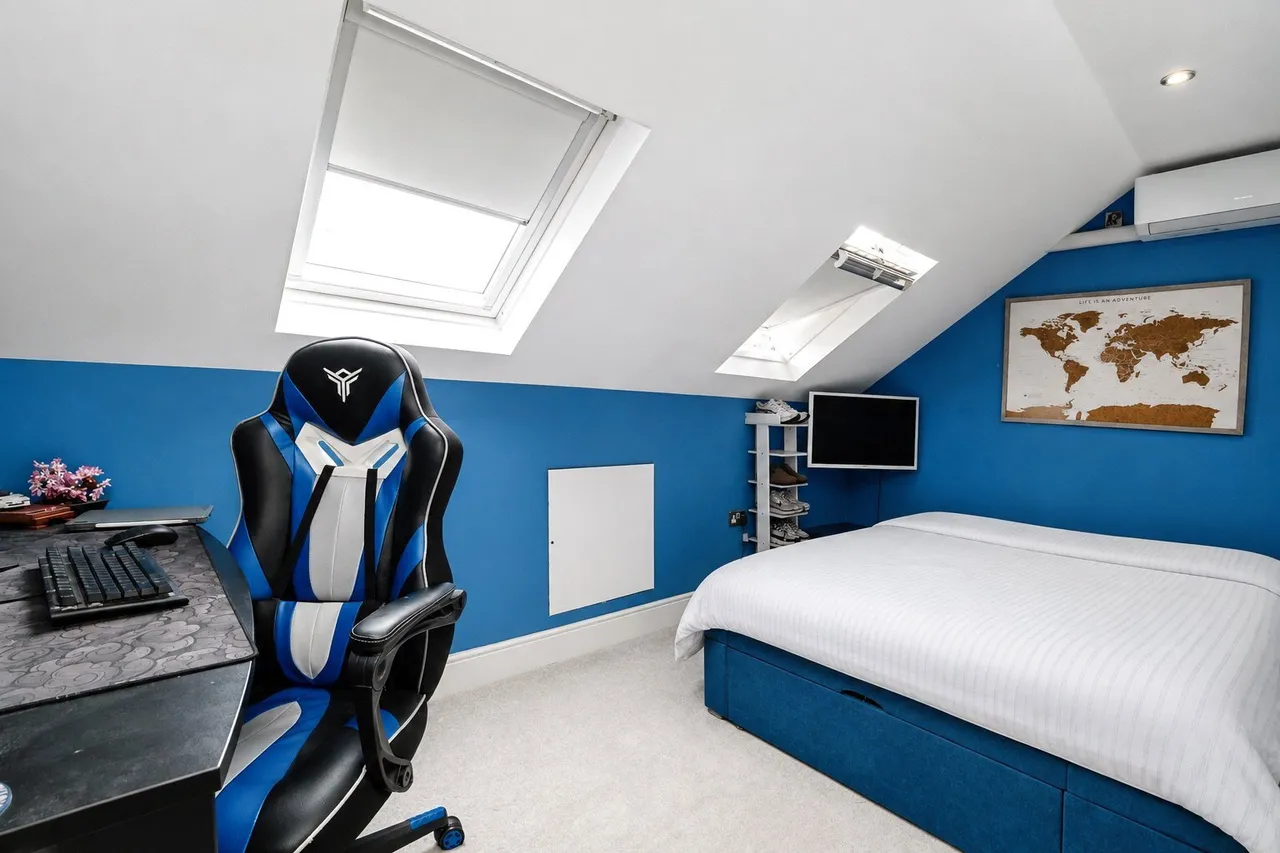 Boscombe Avenue, Hornchurch, RM11, photo 42
