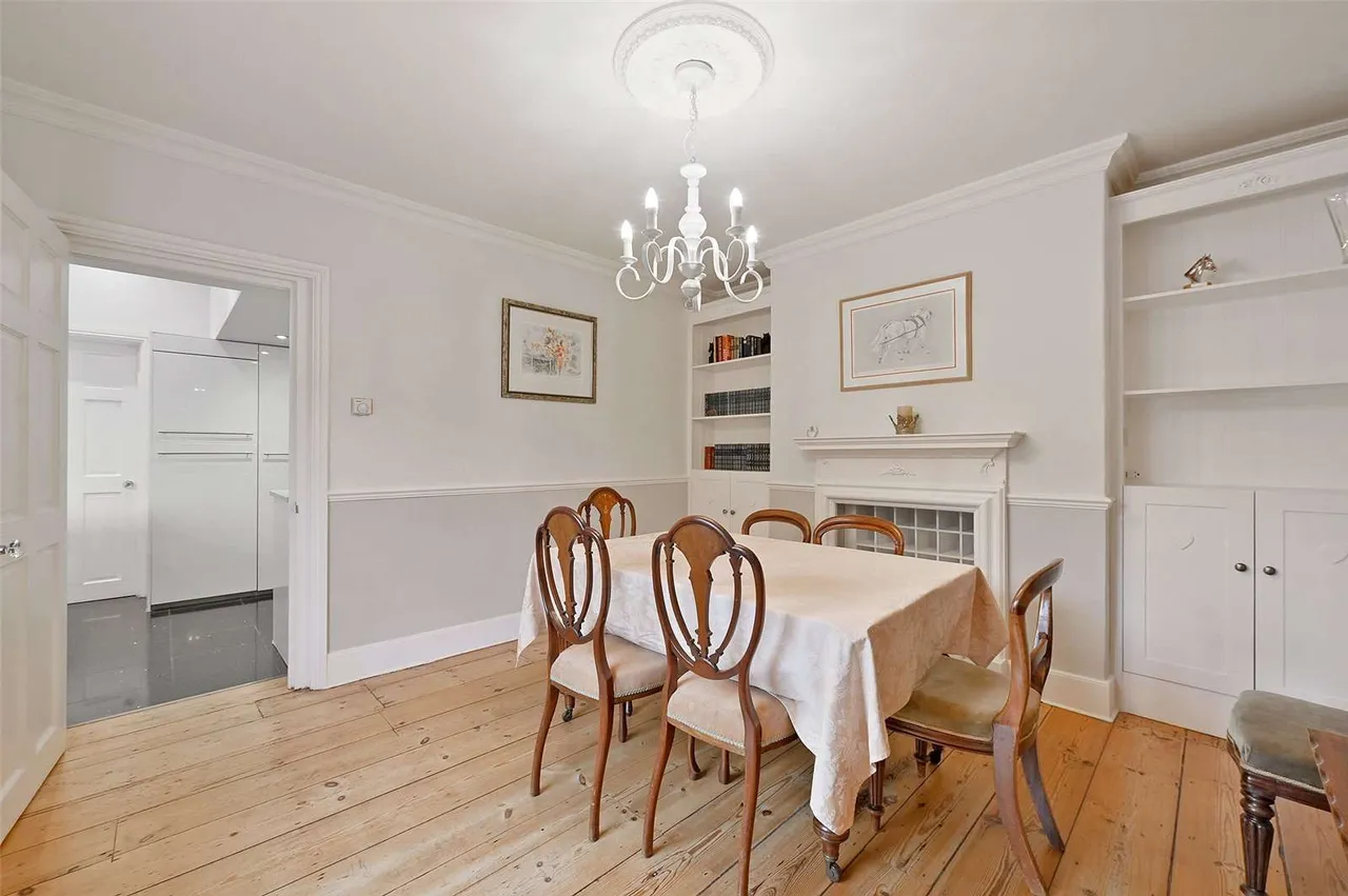 Gloucester Place, Windsor, Berkshire, SL4 2AJ, photo 3