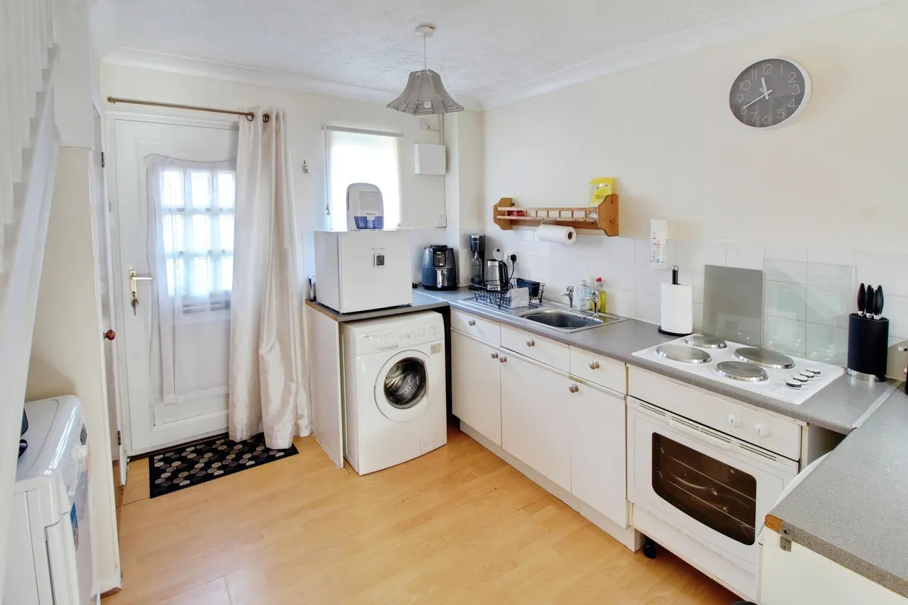Whitacre, Parnwell, PE1, photo 2