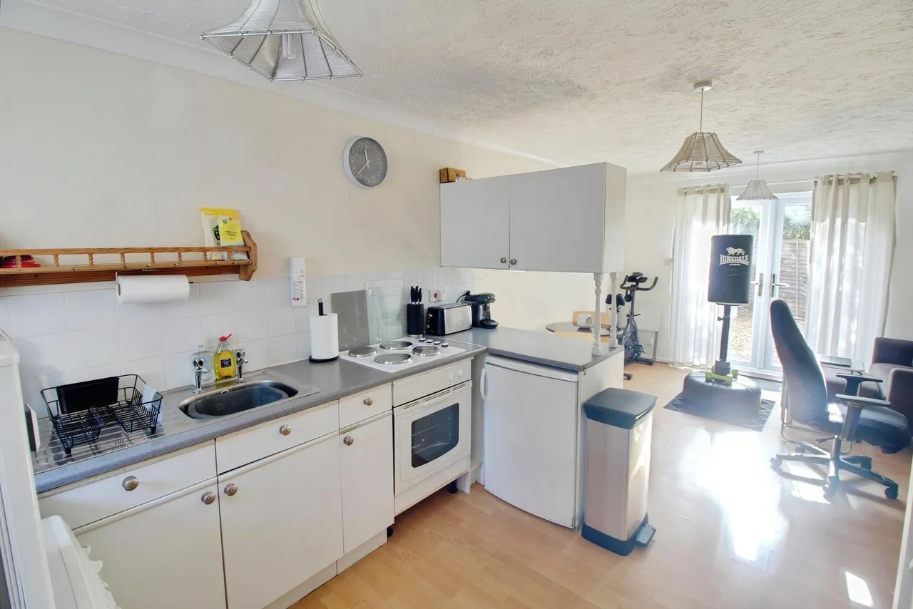 Whitacre, Parnwell, PE1, photo 3