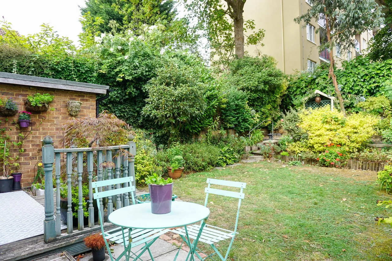 Baird Gardens, London, SE19, photo 16