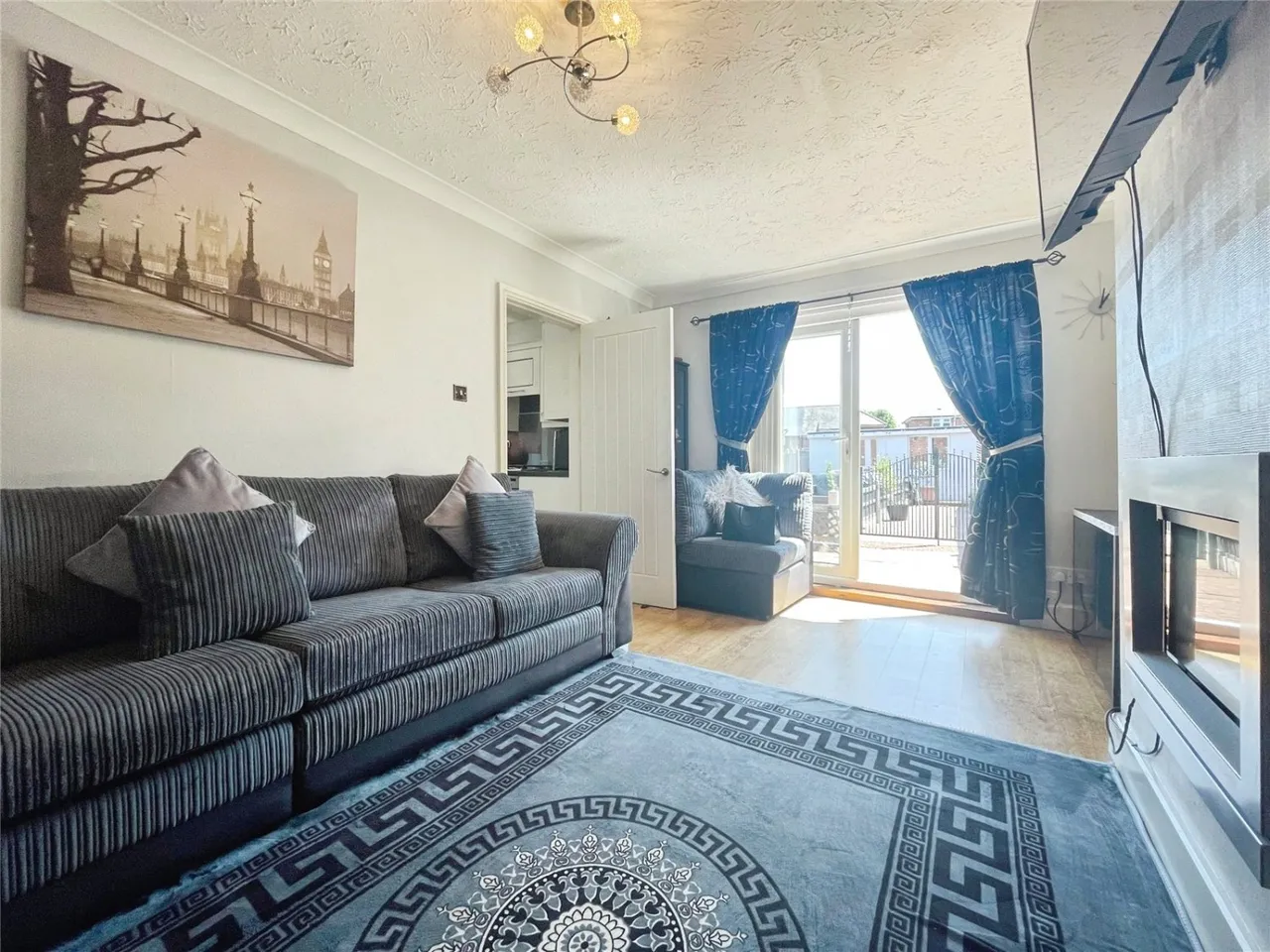 Booth Crescent, Mansfield, NG19, photo 3
