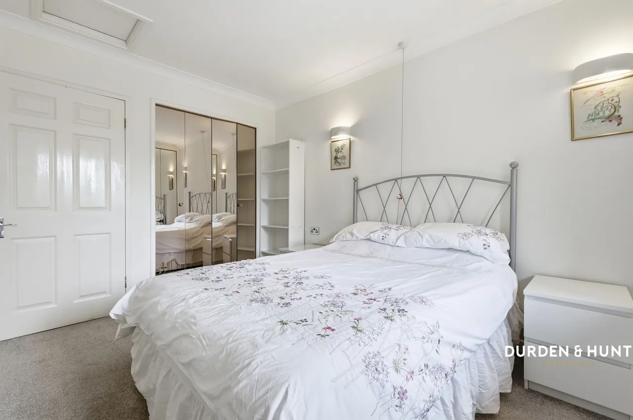 Grange Avenue, Woodford Green, IG8, photo 10