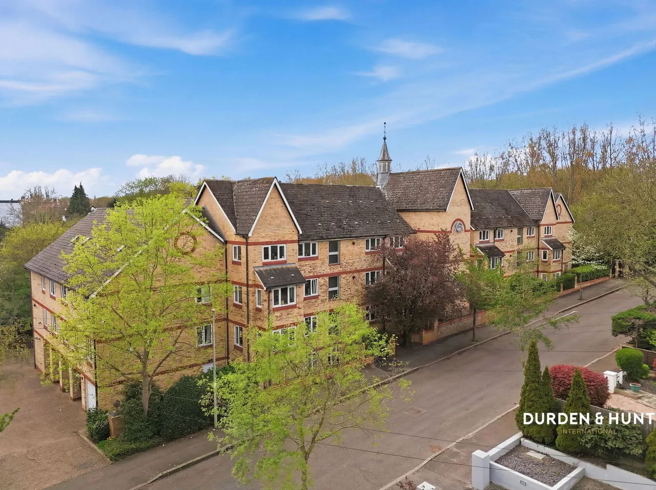 1 bed retirement property for sale, Grange Avenue, Woodford Green, IG8