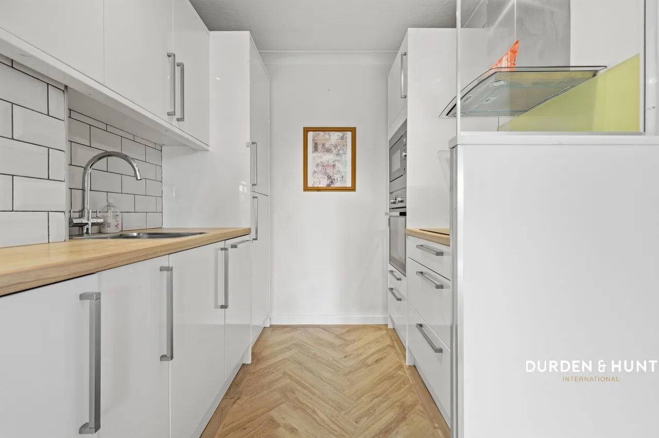 Grange Avenue, Woodford Green, IG8, photo 7