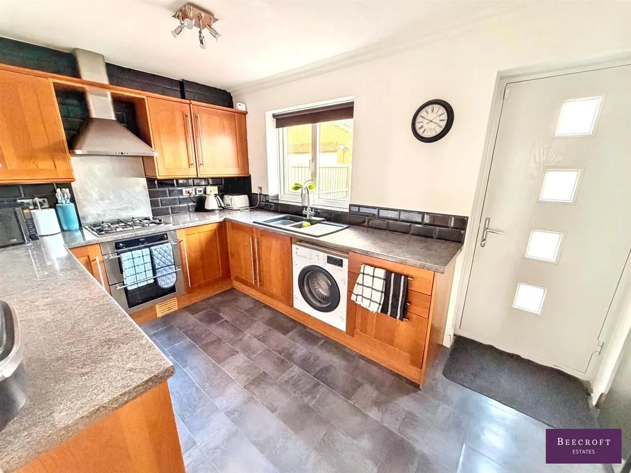 Beechfield Close, Bolton Upon Dearne, photo 4