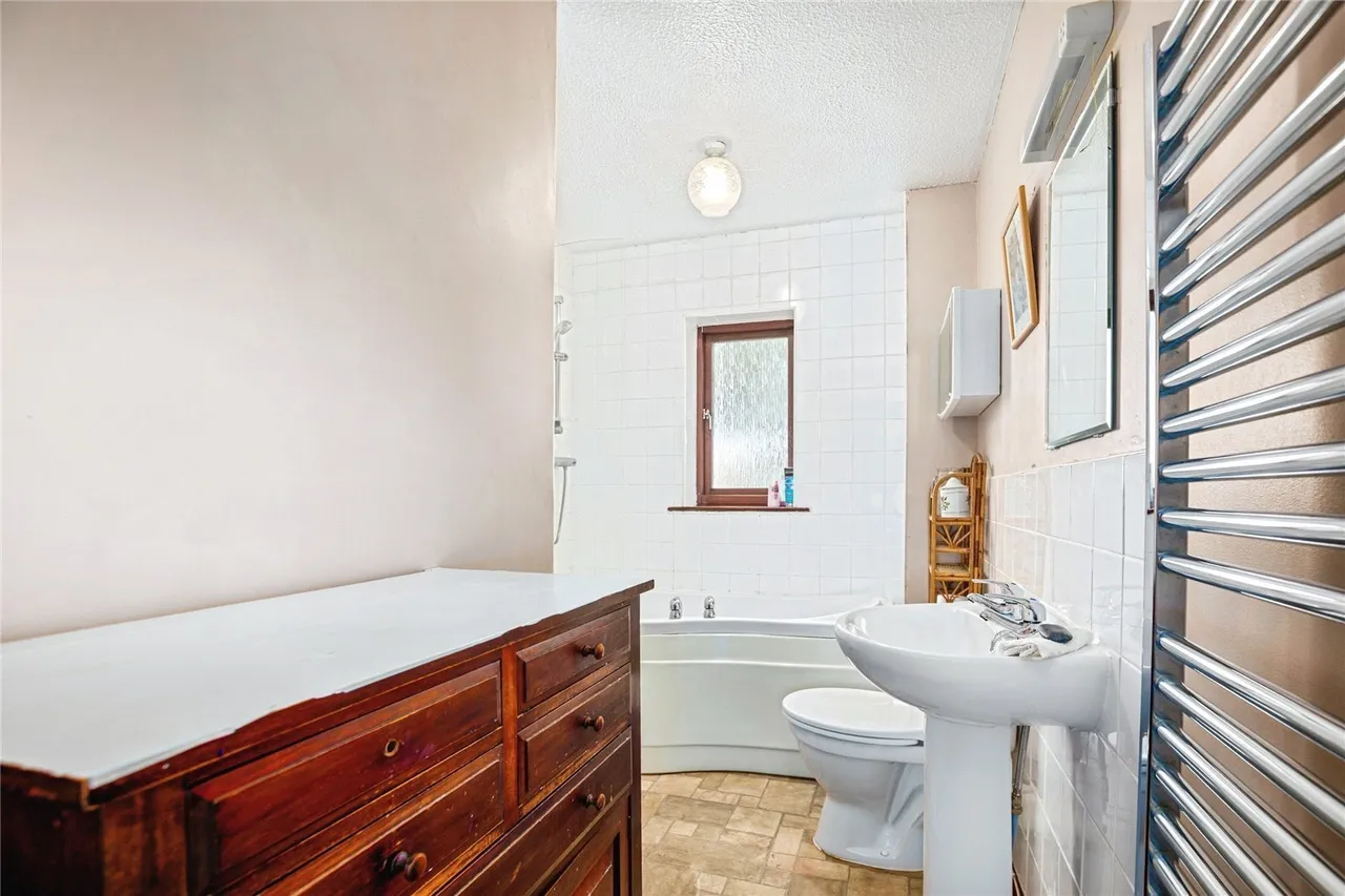 Bow Street, SY24, photo 22