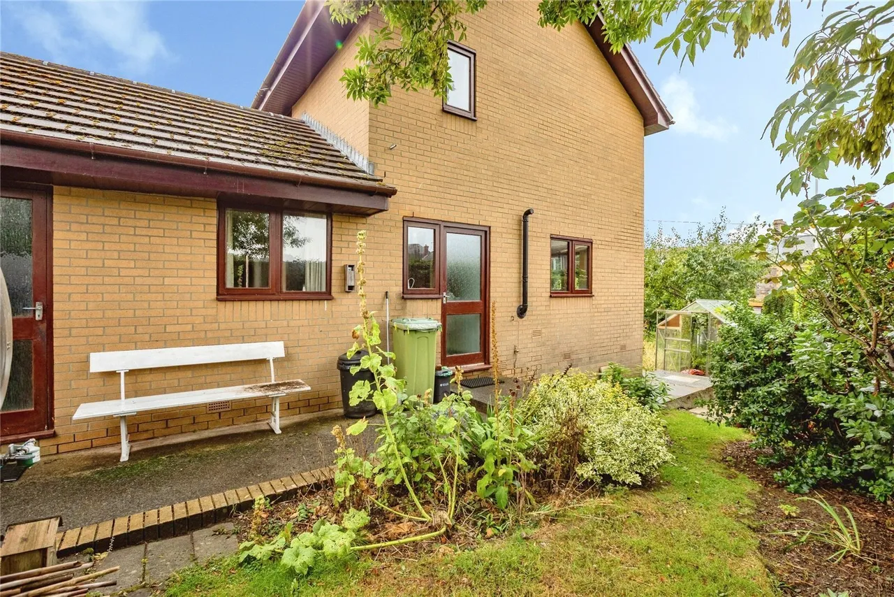 Bow Street, SY24, photo 26