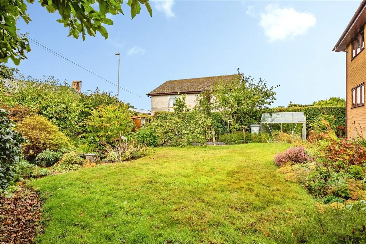 Bow Street, SY24, photo 31