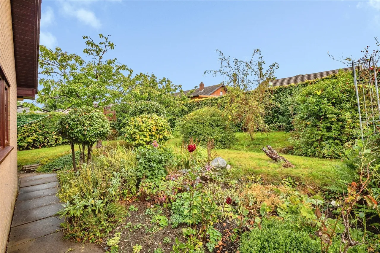 Bow Street, SY24, photo 27