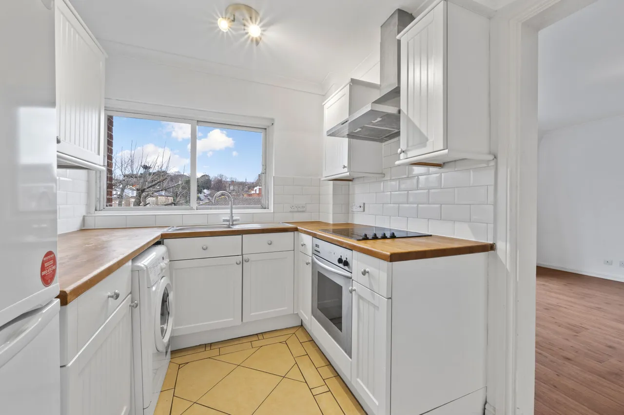 Worple Road, SW19, photo 3