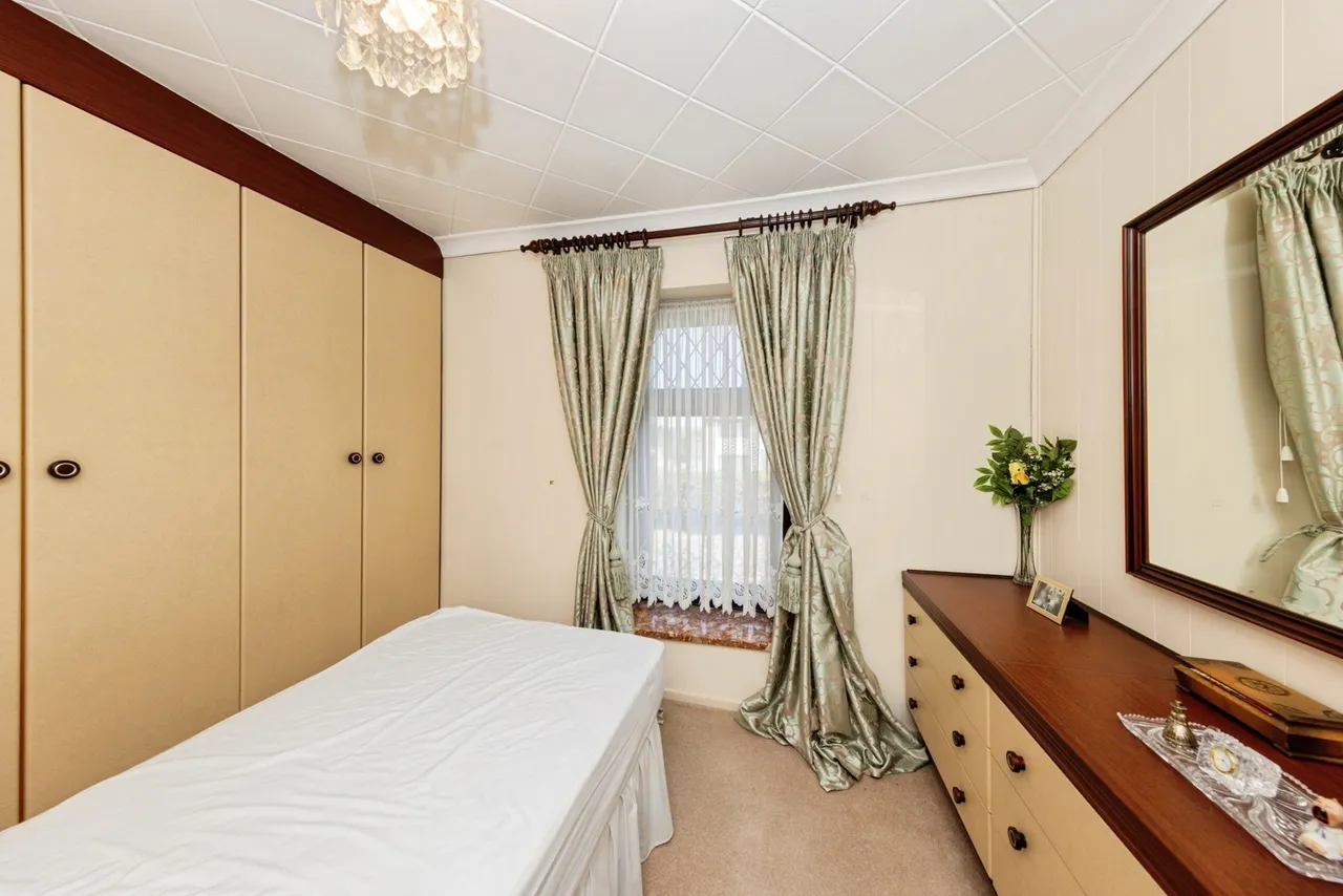 Llandafen Road, Llanelli, SA14, photo 18
