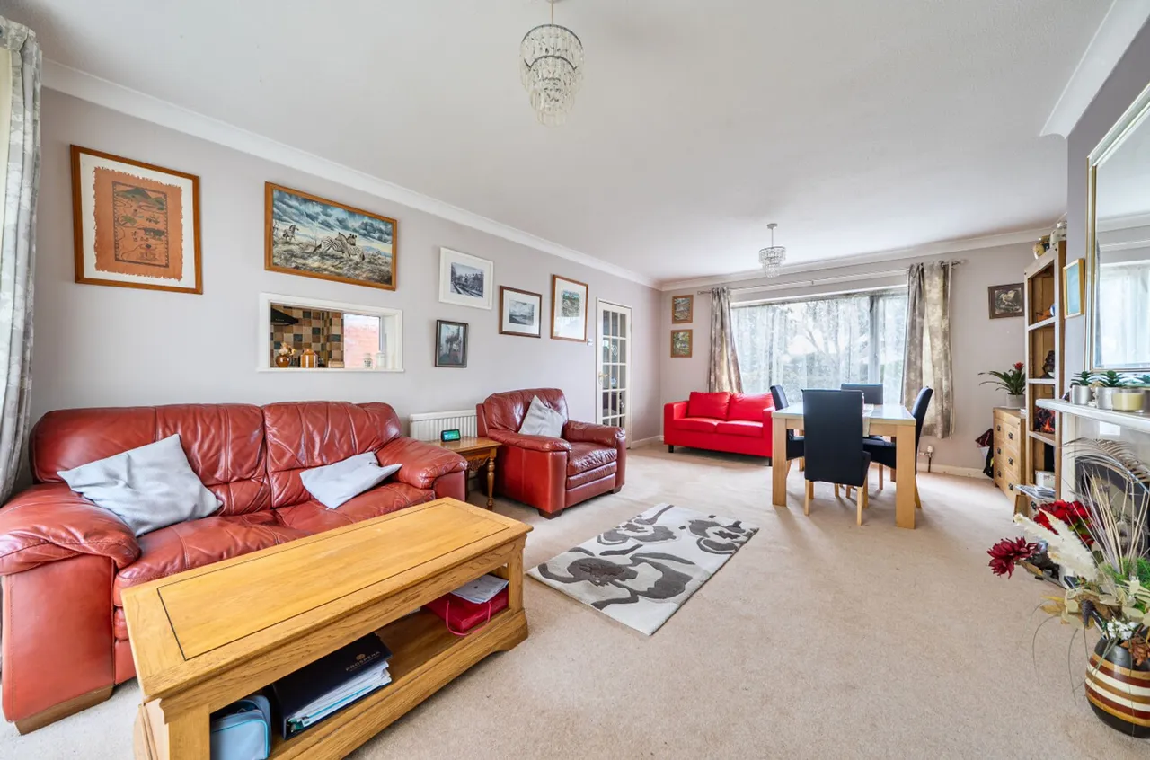 College Close, West Meads, PO21, photo 2