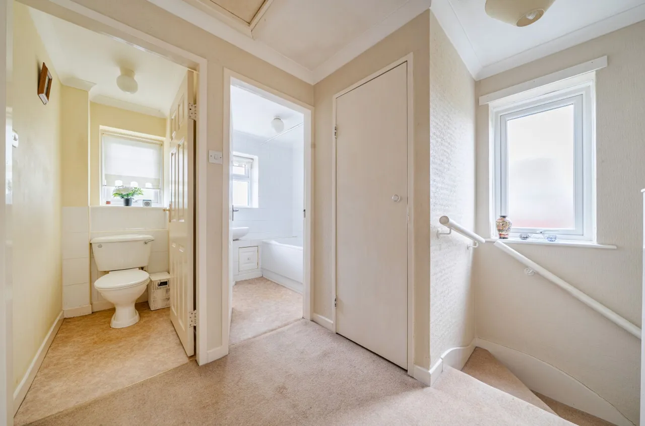 College Close, West Meads, PO21, photo 8