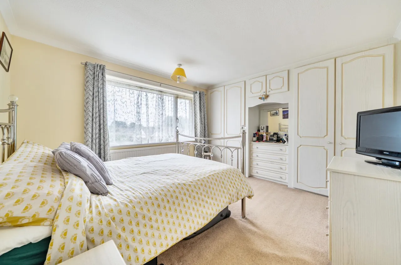 College Close, West Meads, PO21, photo 9