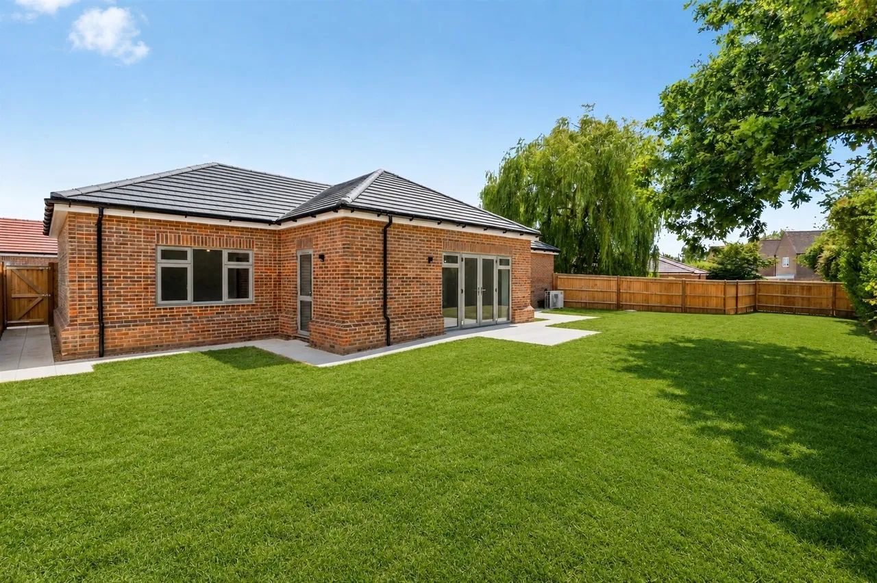 Arundel Road, Fontwell, photo 8