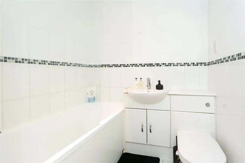 Old Watford Road, Bricket Wood, AL2, photo 7