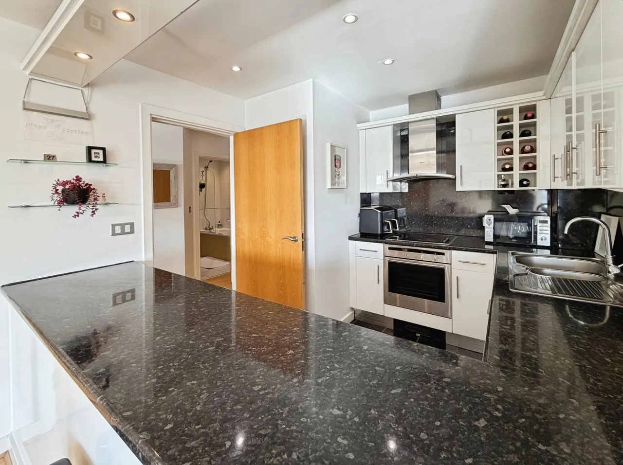 Sovereign Point, The Quays, M50, photo 12
