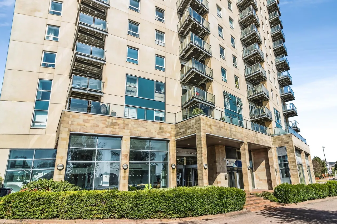 Sovereign Point, The Quays, M50, photo 31