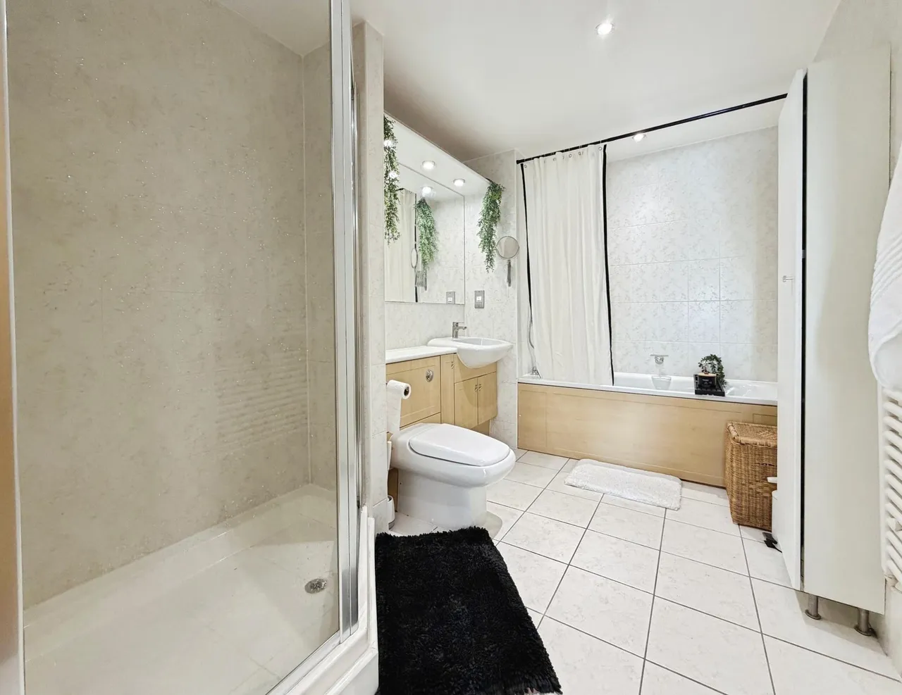 Sovereign Point, The Quays, M50, photo 24