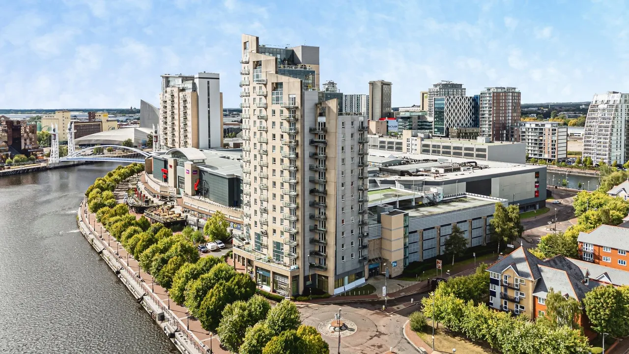 Sovereign Point, The Quays, M50, photo 29