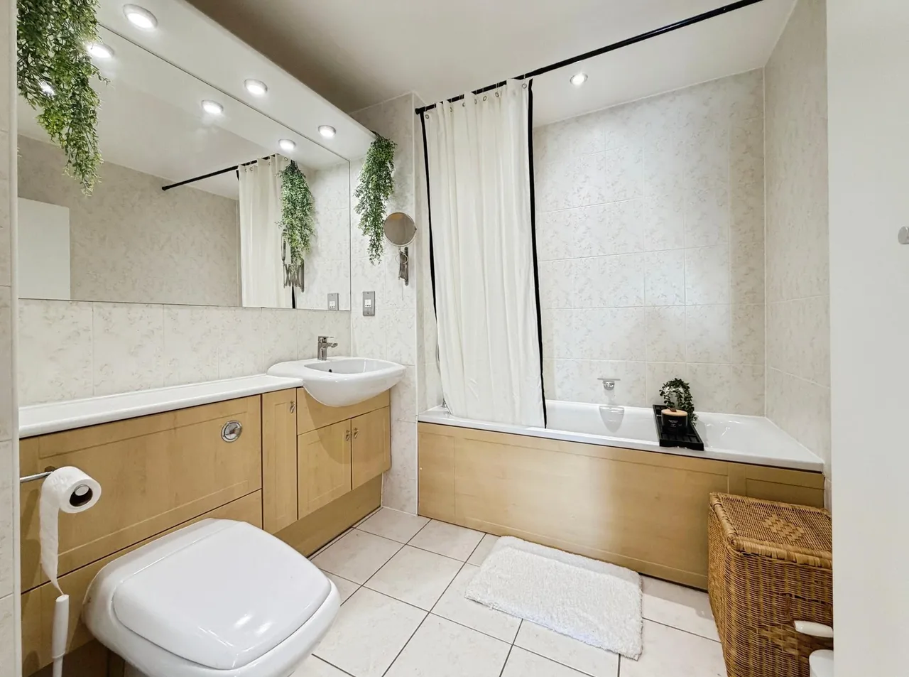 Sovereign Point, The Quays, M50, photo 22
