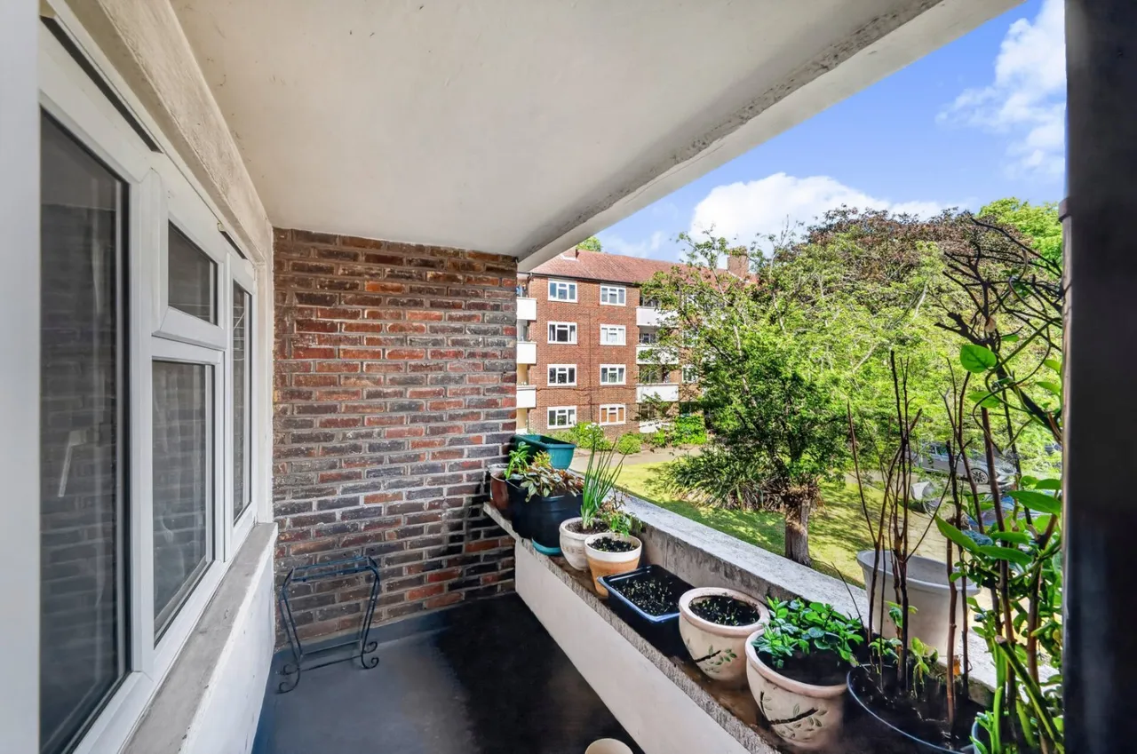 Brick Farm Close, Richmond, TW9, photo 4