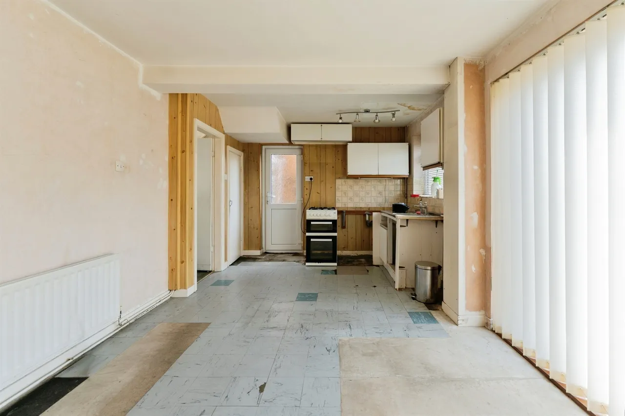 Holmlands Drive, Oxton, Prenton, photo 7
