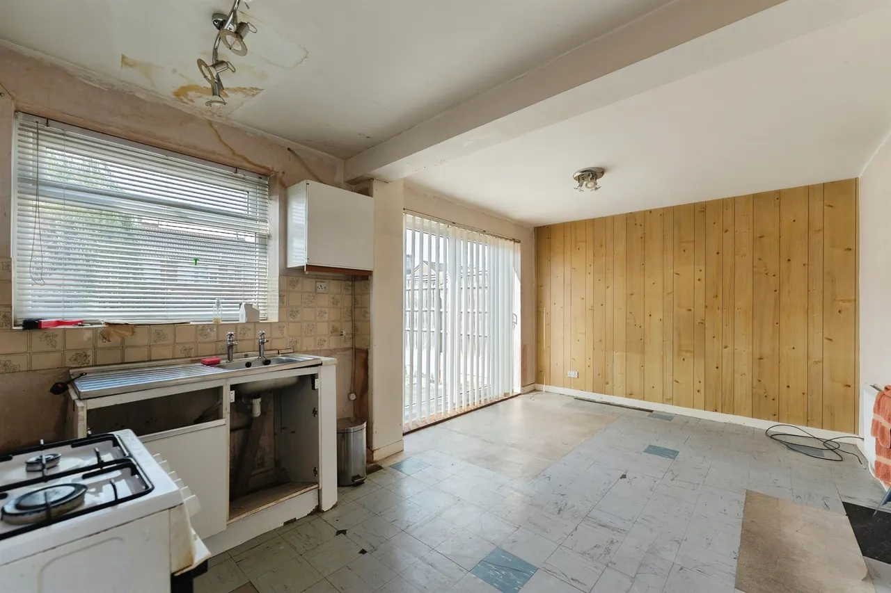 Holmlands Drive, Oxton, Prenton, photo 9
