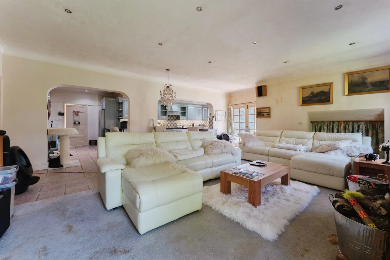 Neston Road, Ness, Neston, photo 10