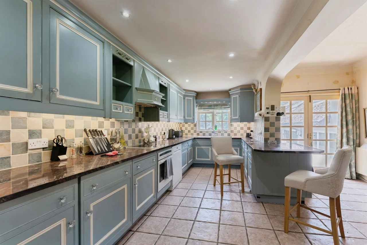 Neston Road, Ness, Neston, photo 8