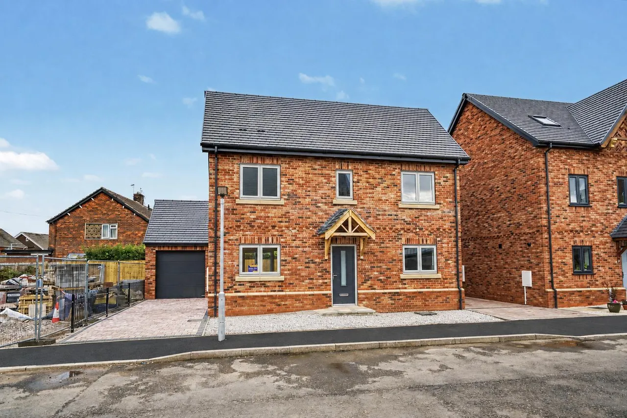 3 bed house for sale, Hoff Close, Long Eaton, NG10