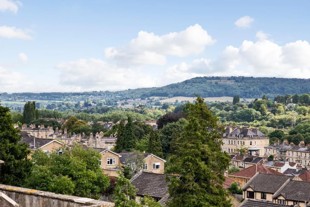 Upper East Hayes, Bath, BA1, photo 8