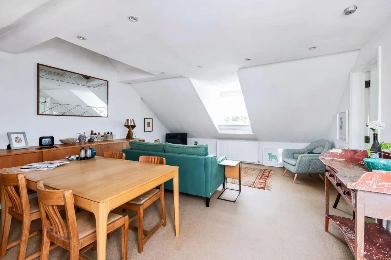 Upper East Hayes, Bath, BA1, photo 2