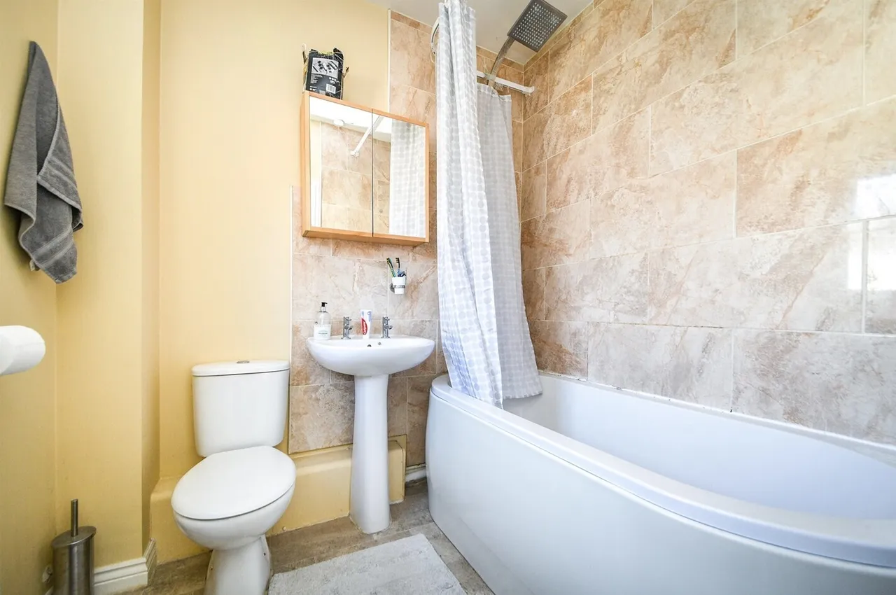 Rushmeadow Crescent, Downham Market, photo 10