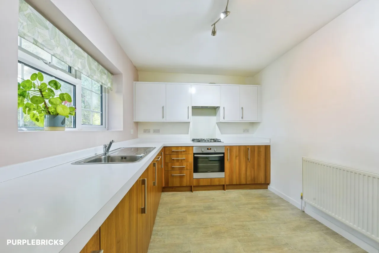 Avon Chase, Henlow, SG16, photo 12