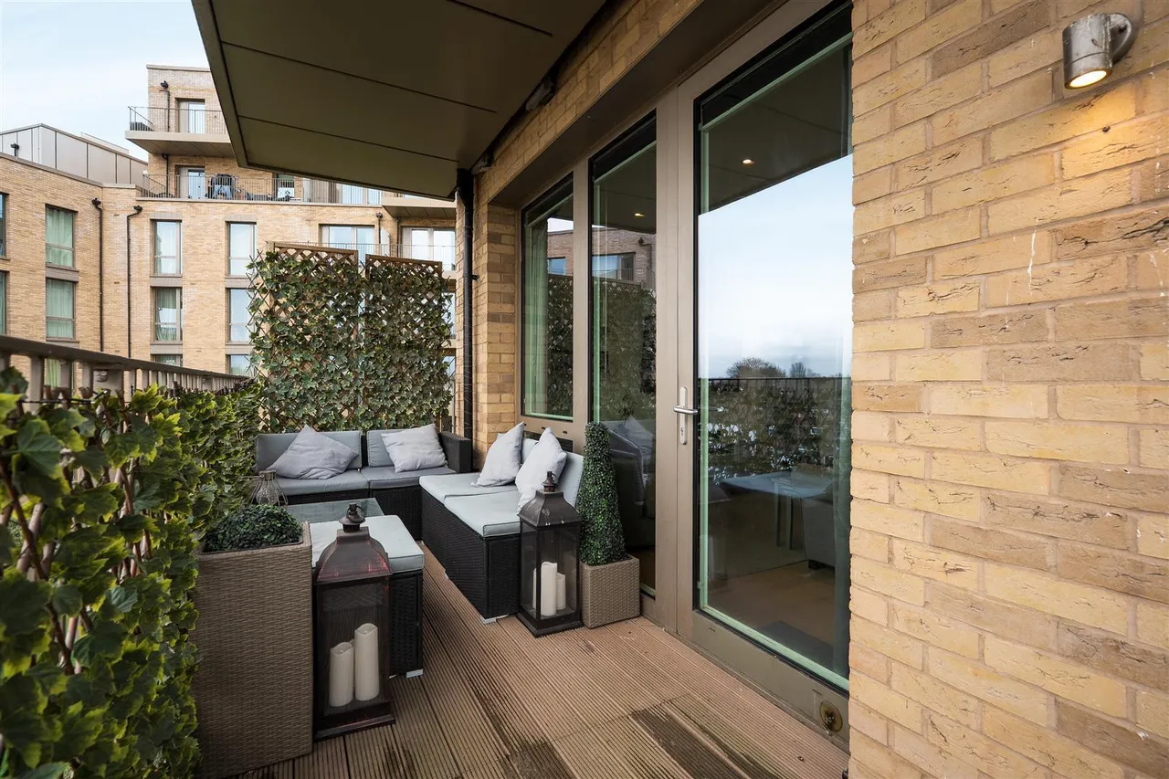 Garnet Place, West Drayton, UB7, photo 12