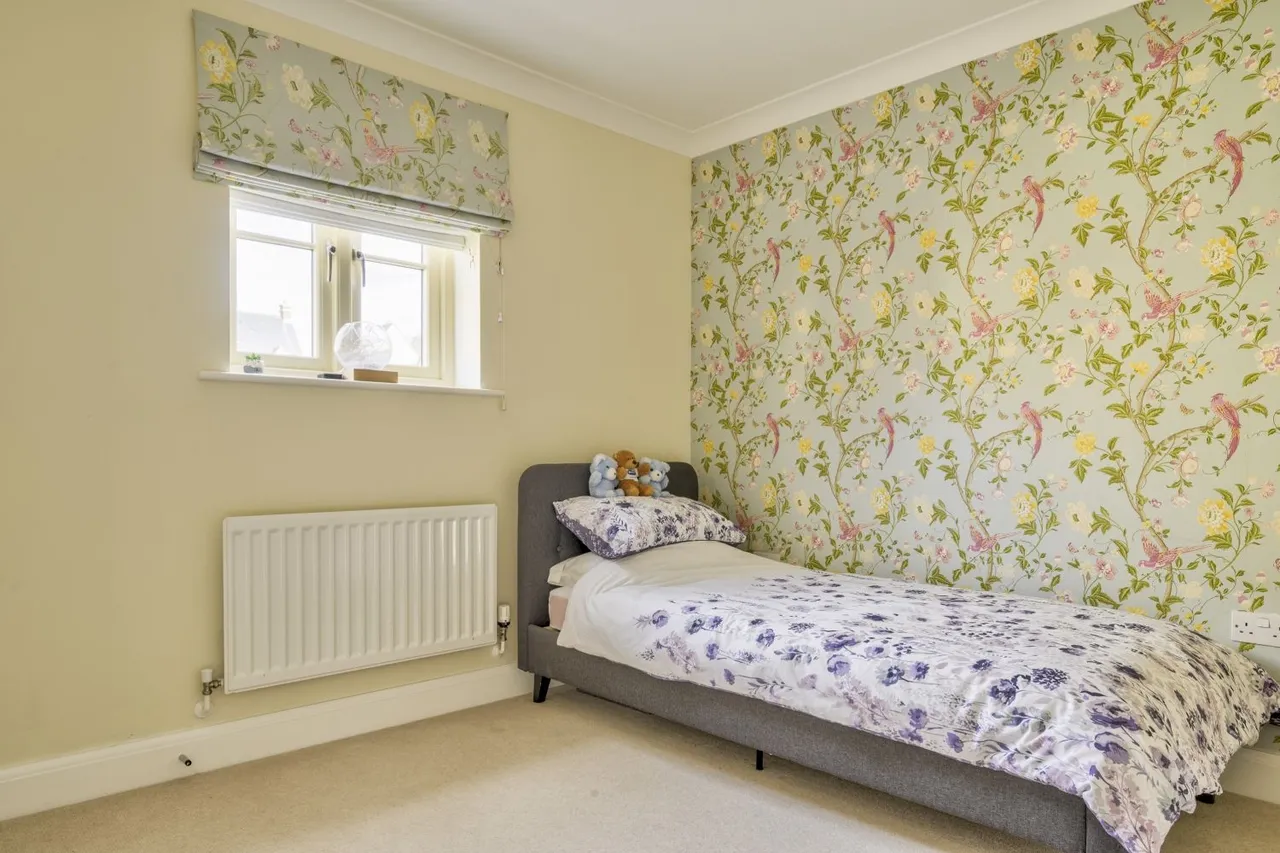 Shilham Way, Cirencester, GL7, photo 21