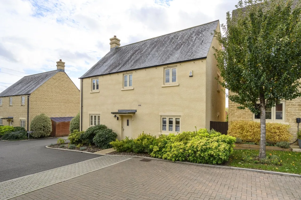 Shilham Way, Cirencester, GL7, photo 27