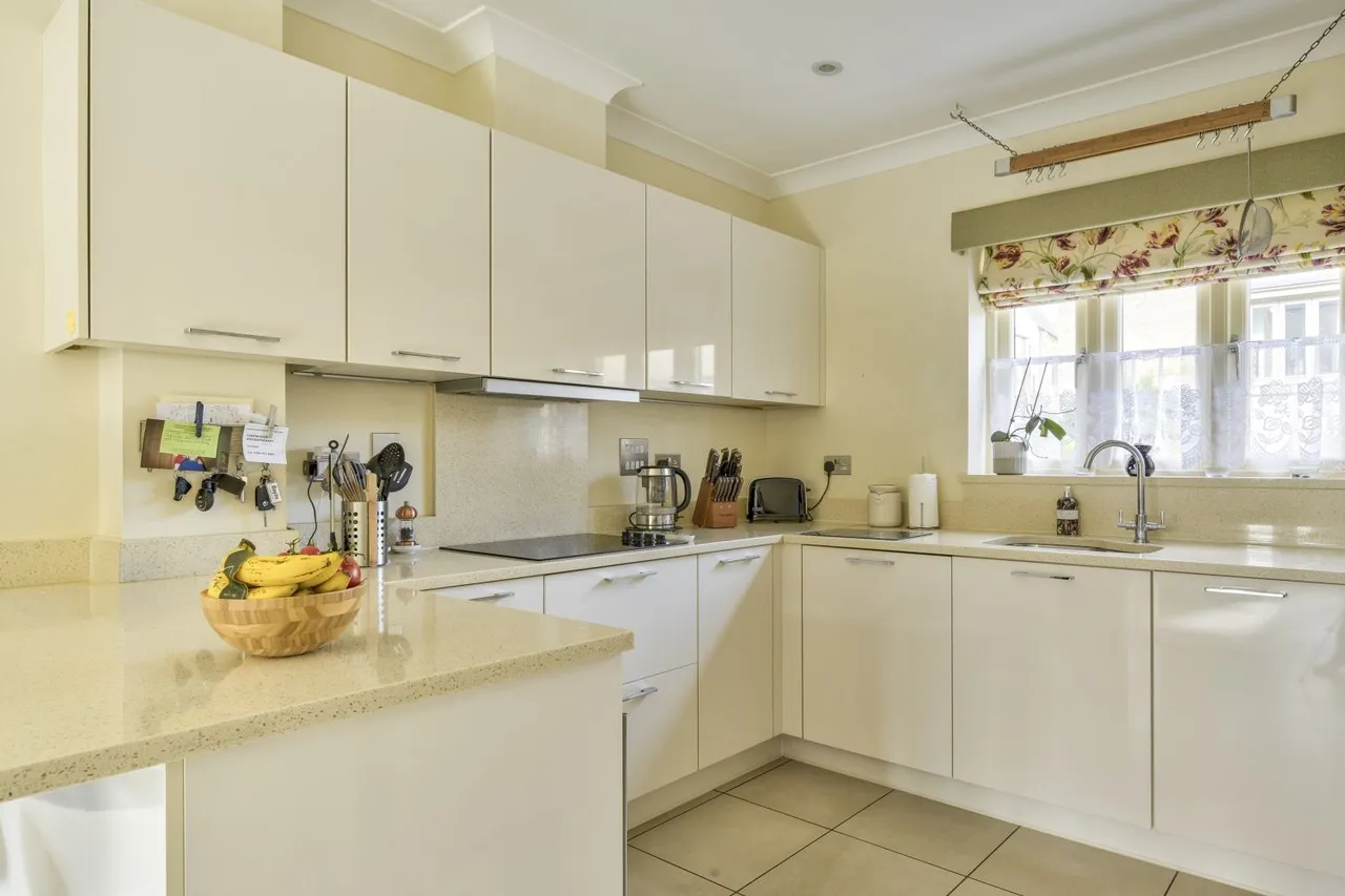 Shilham Way, Cirencester, GL7, photo 9