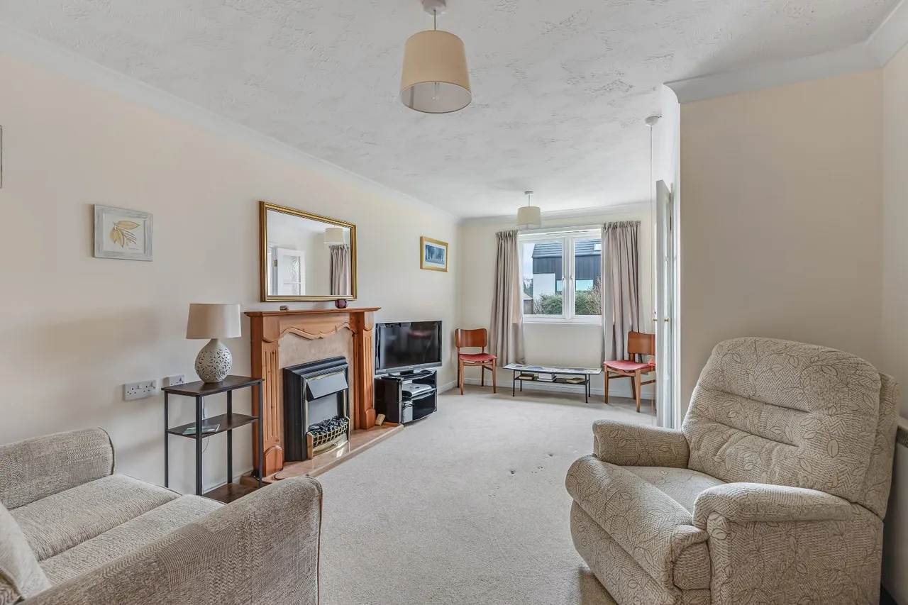 Springs Lane, Ilkley, LS29, photo 2