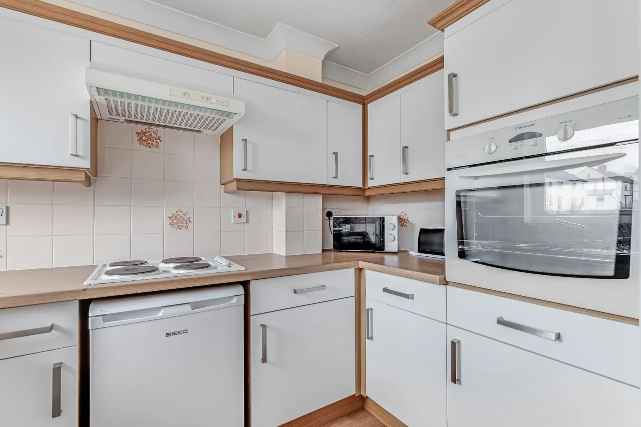 Springs Lane, Ilkley, LS29, photo 6