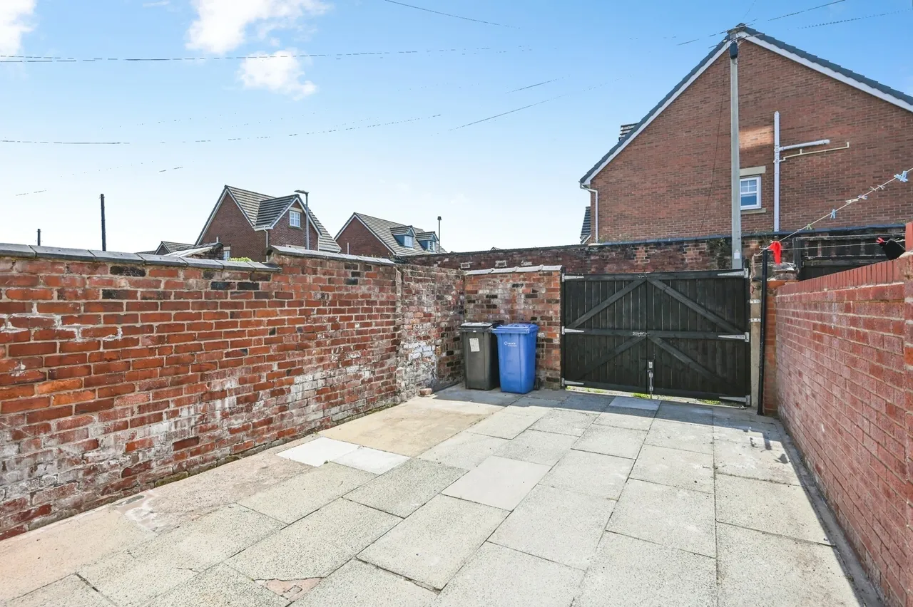 Lovely Lane, Warrington, Cheshire, WA5, photo 12