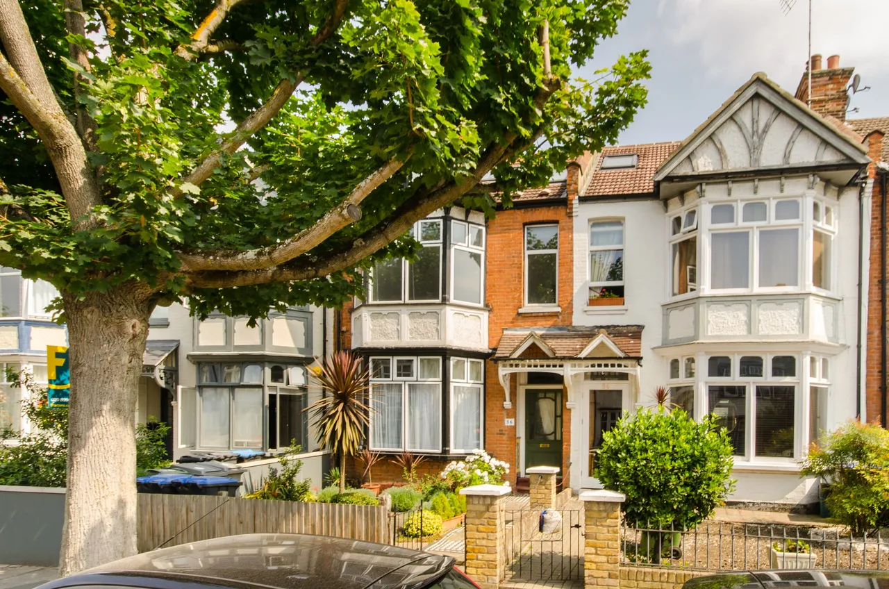 First and Second Floor Flat, 56 Hanover Road, London, photo 2