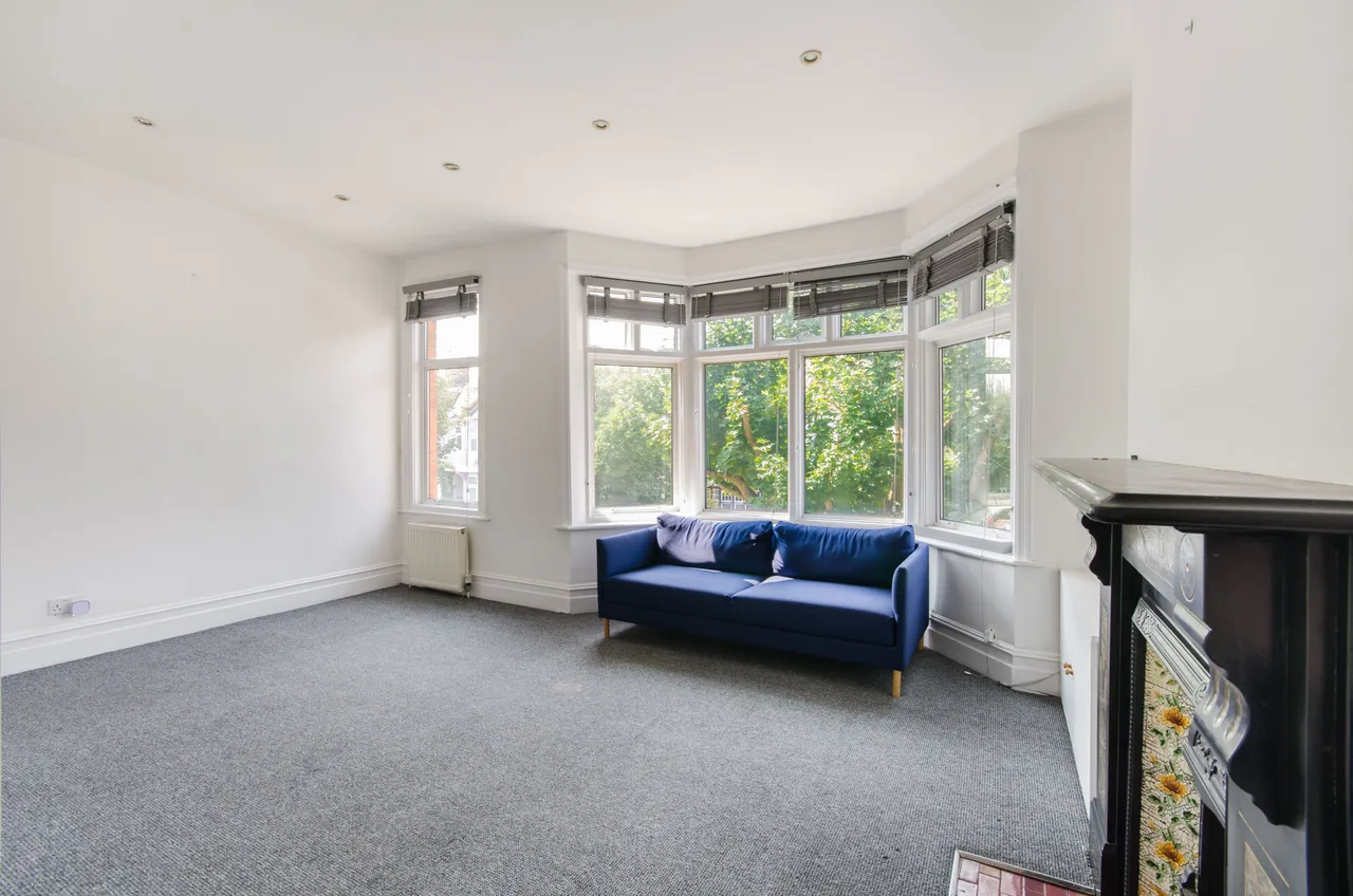 First and Second Floor Flat, 56 Hanover Road, London, photo 4