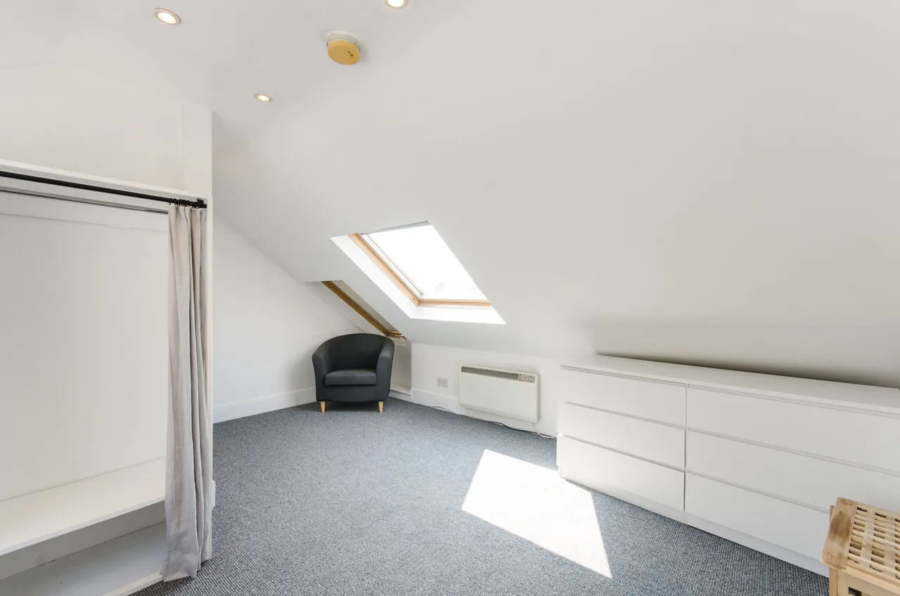 First and Second Floor Flat, 56 Hanover Road, London, photo 8